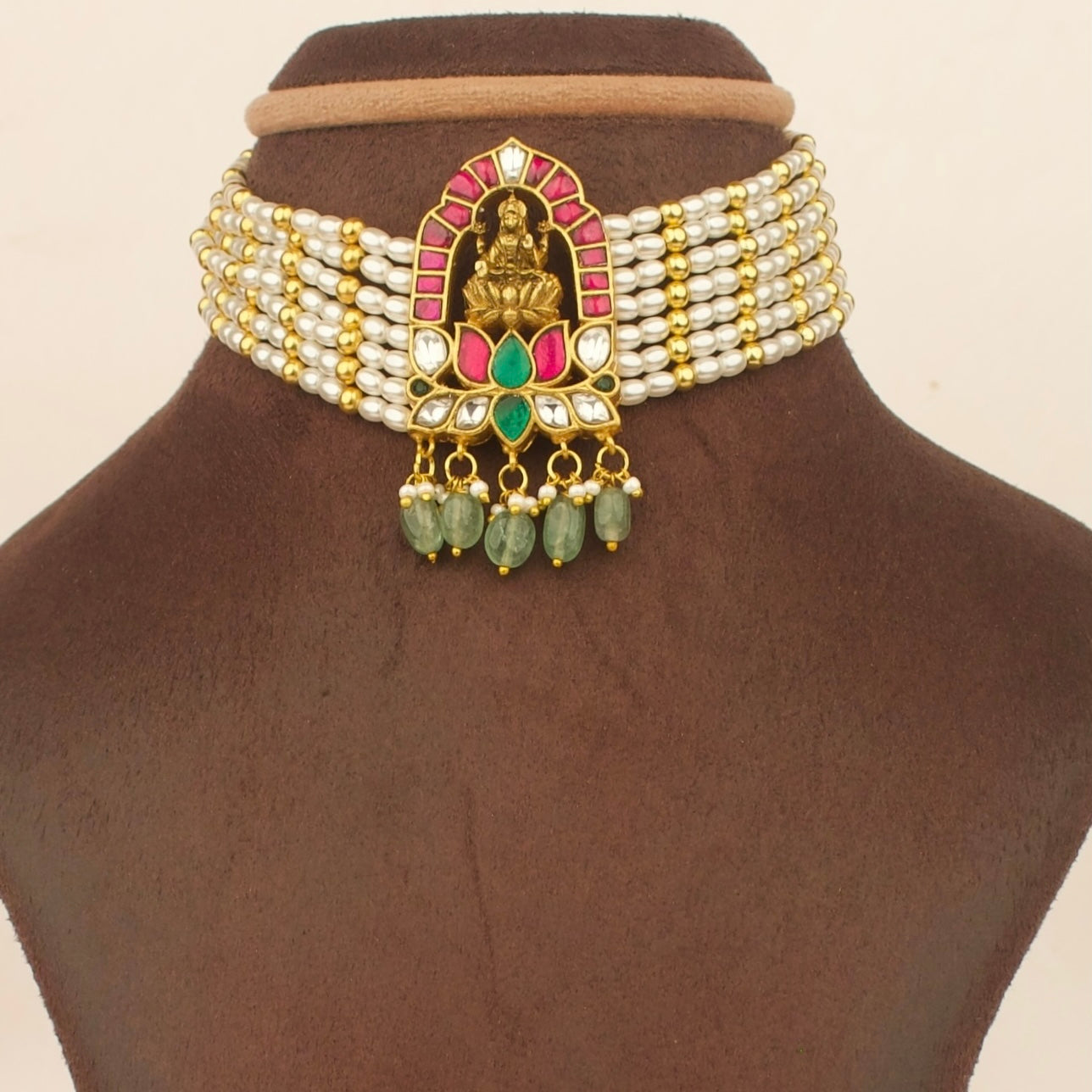 Divine Laxmi Devi Jadau Kundan Choker