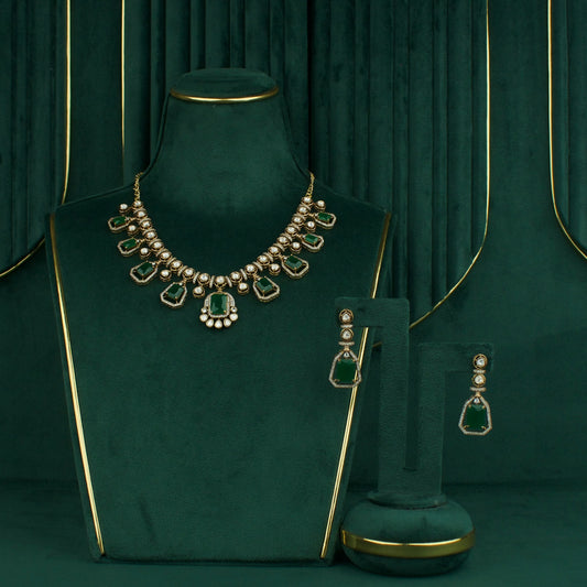 Opulent Emerald Victorian Polki Necklace Set