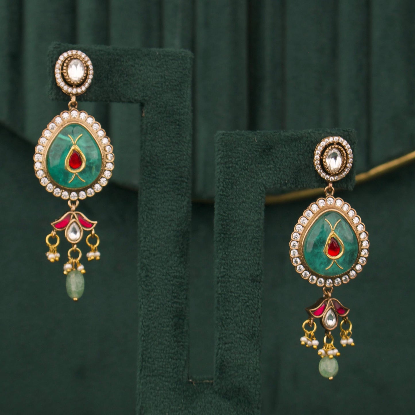 Grand Fusion Kundan & Polki Victorian Necklace with Matching Earrings