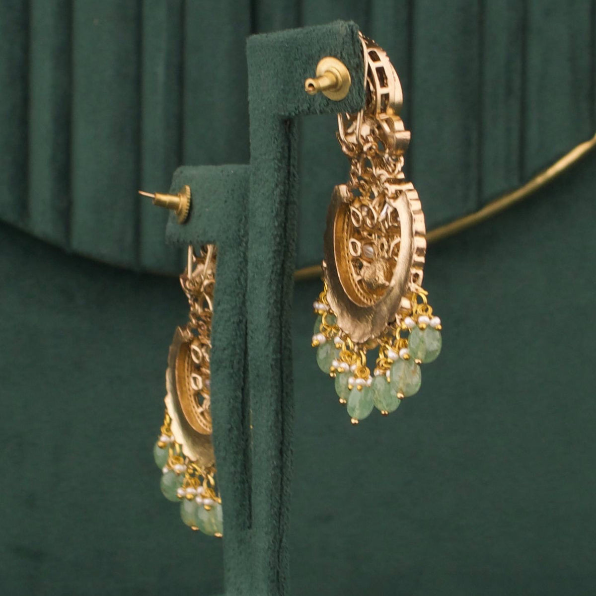 Victorian Polki and Kundan Fusion Chandbali with Pearl Accents Craftsmanship & Detail View - Dulhan Jewels