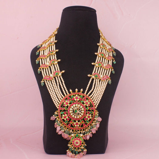 Close-up detailing of Handmade Jadau Kundan Long Rani Haar With Green Beads & Swarovski Chain