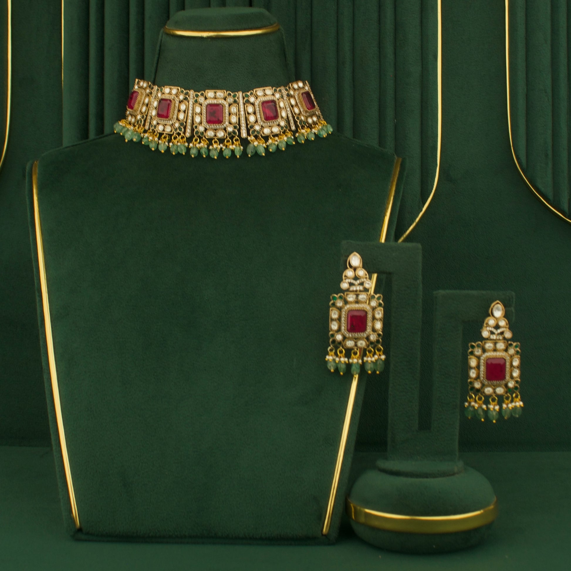 Dazzling Design Fusion Kundan & Polki Victorian Choker Set with Green Beads
