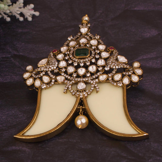 Premium Puligoru Locket - In Victorian & Gold Polish