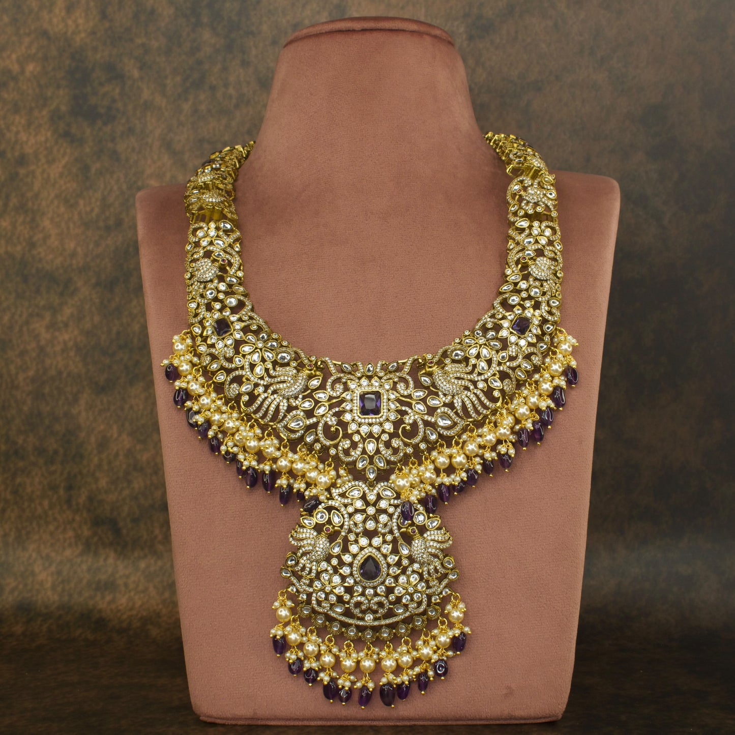 Imperial Elegance: Victorian Necklace Set with High quality Victorian finish