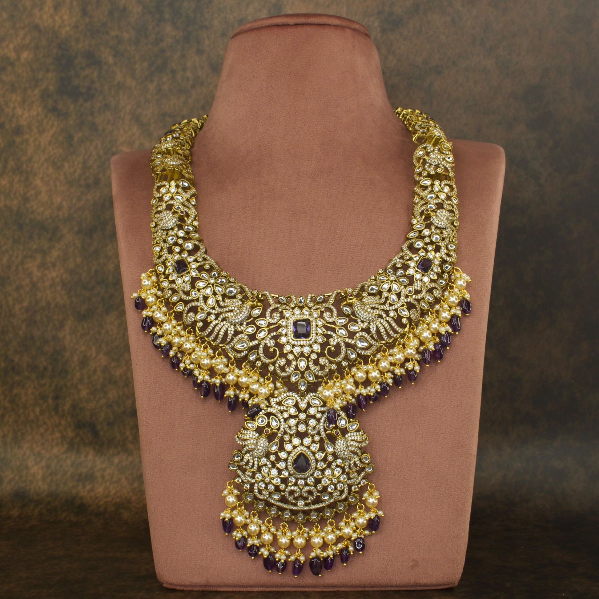 Imperial Elegance: Victorian Necklace Set with High quality Victorian finish