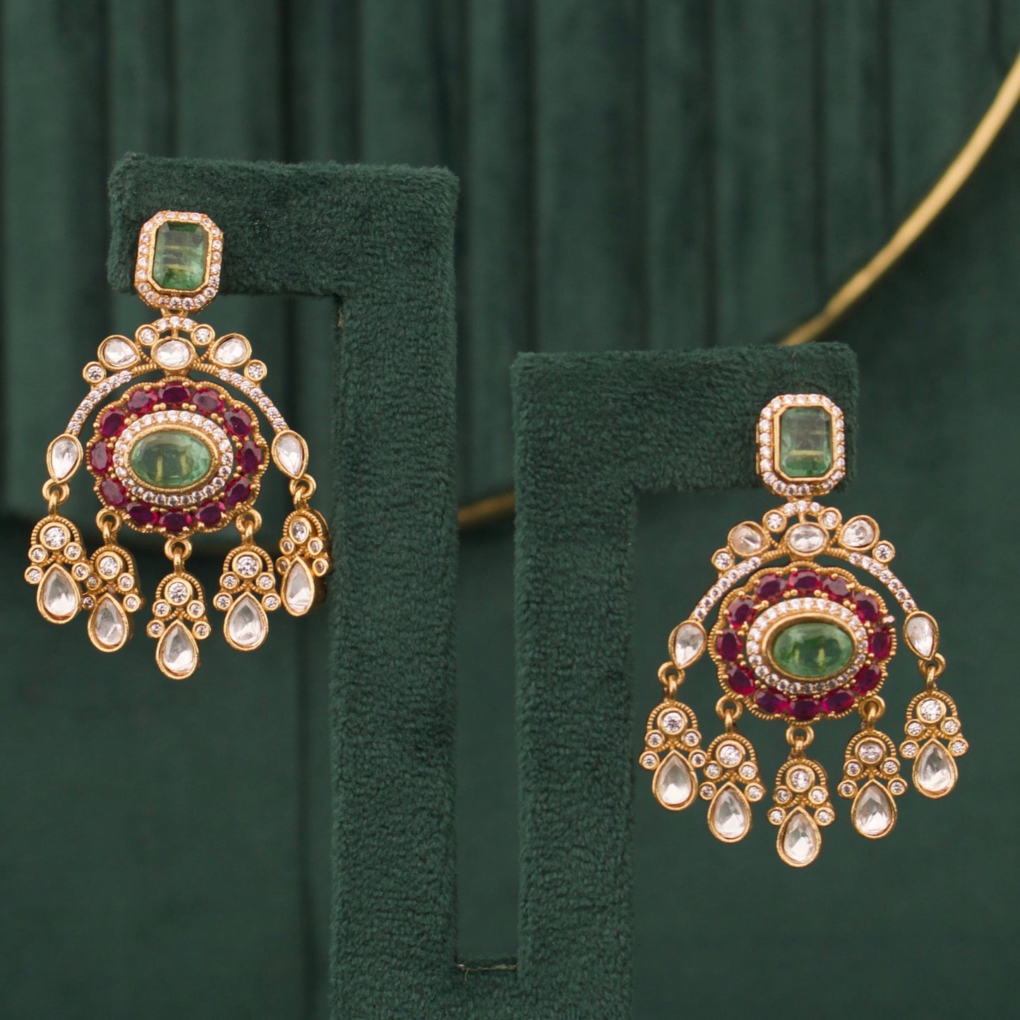 Classy Victorian Short Necklace Set With Matching Earrings