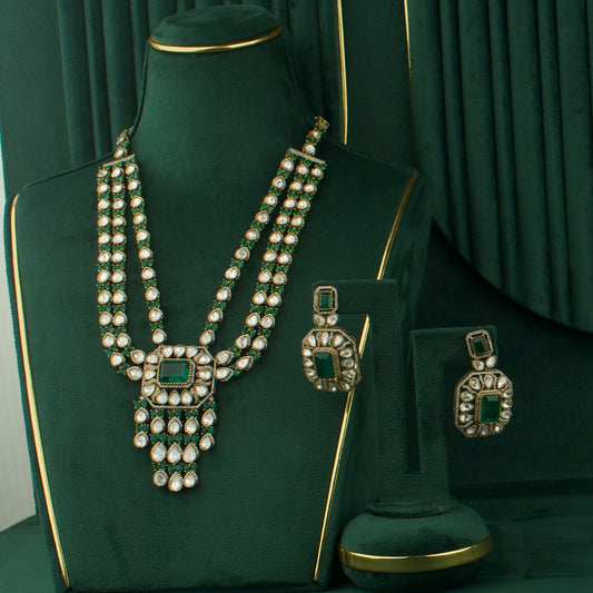 Elegant Victorian Necklace Set with Emerald Accents