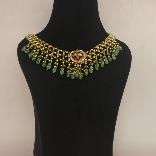 Elegant Pearl Lined Short Jadau Kundan Necklace with 22k gold plating. This Product belongs to Jadau Kundan jewellery Category