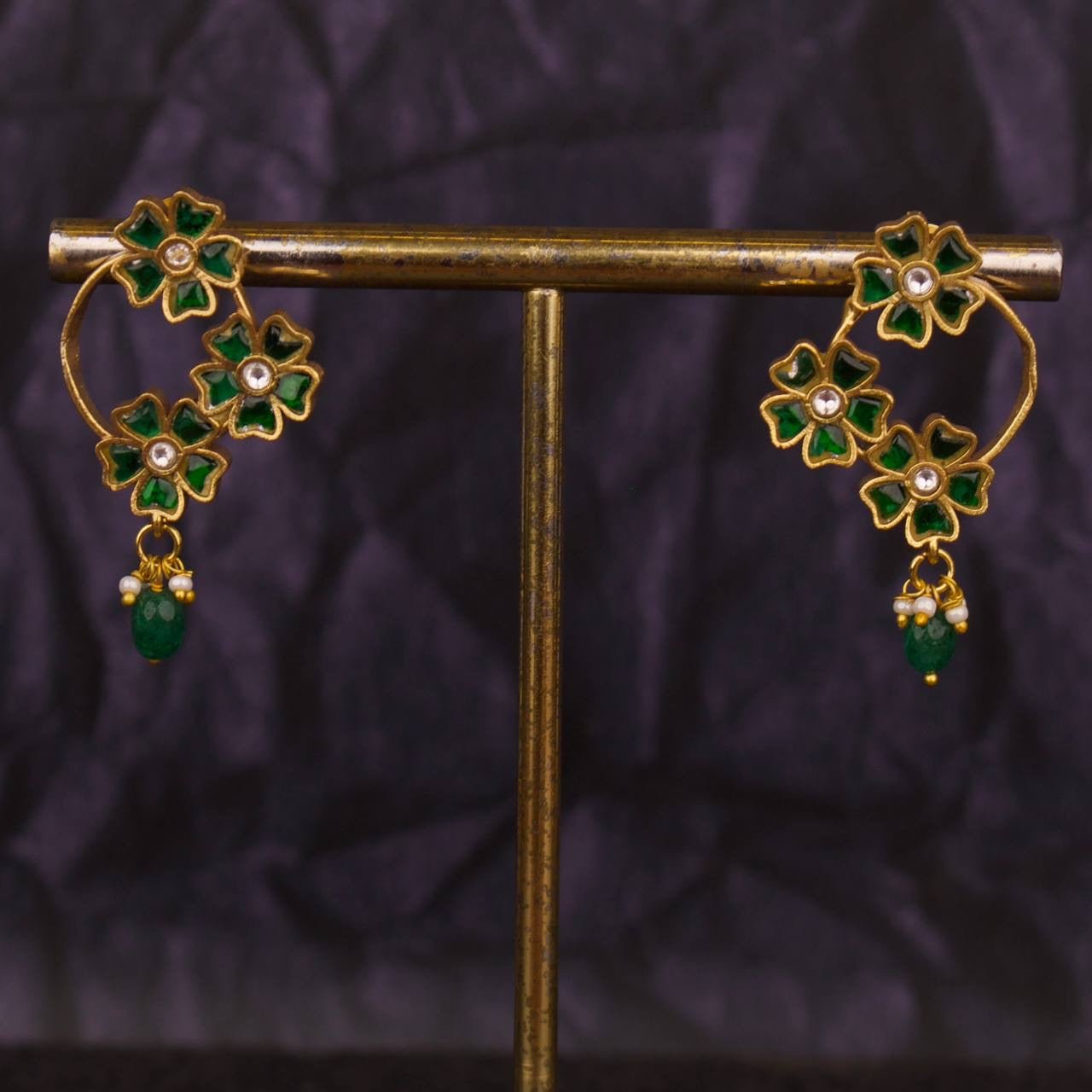 Unique Jadau Kundan Earrings With Pearls & Bead Droplet