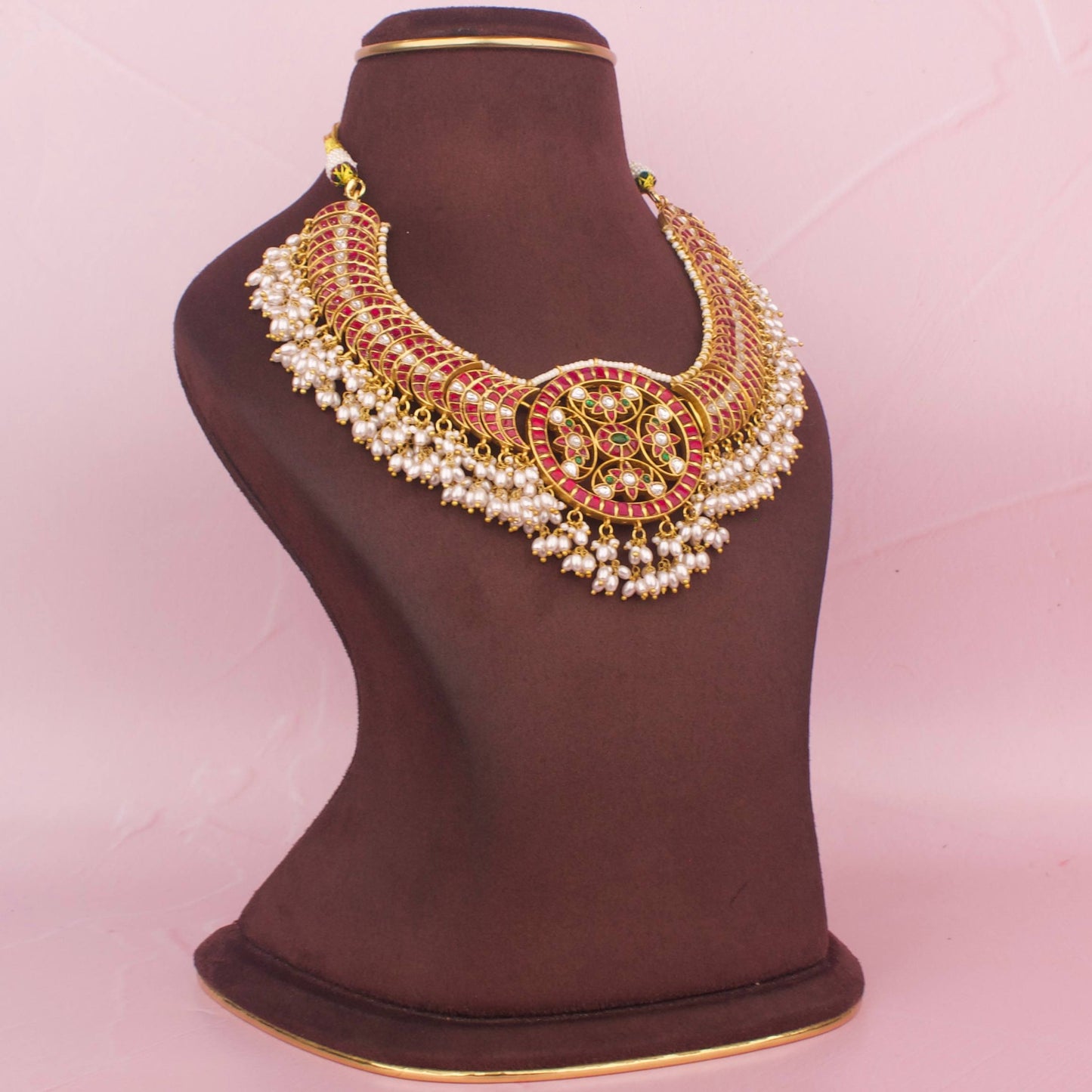 Traditional Gold Inspired Jadau Kundan Guttapusalu Necklce