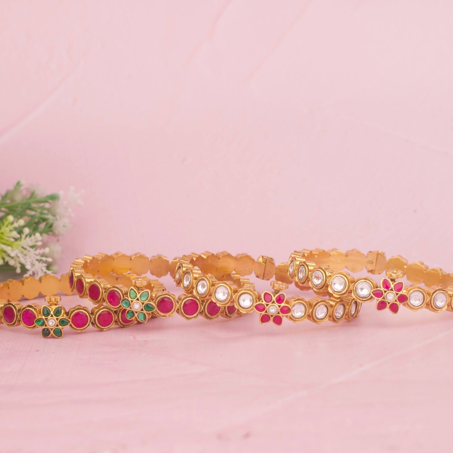 Classy Jadau Kundan Bangle With Floral Center