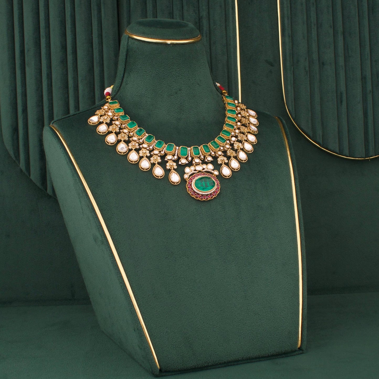 Classy Victorian Short Necklace Set With Matching Earrings