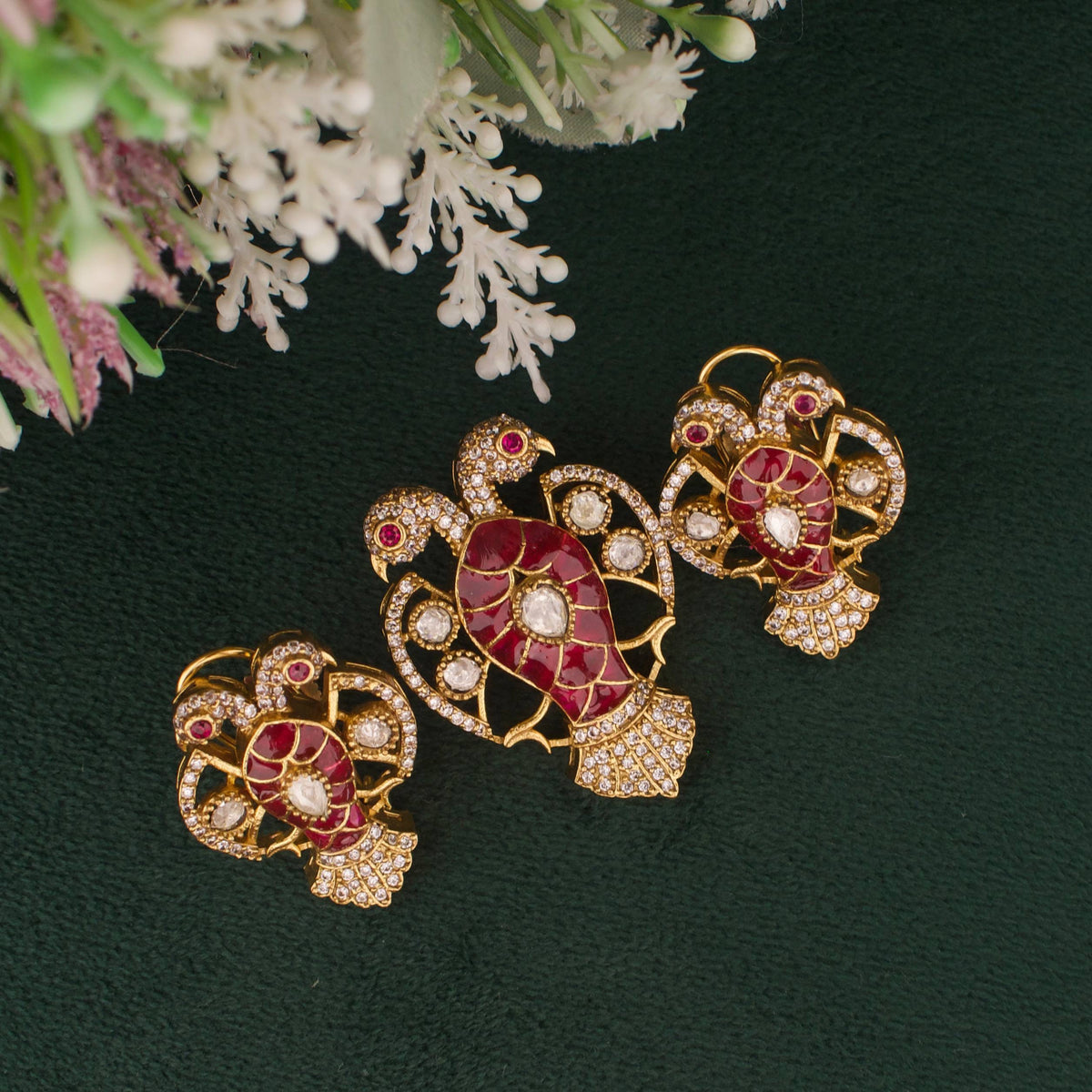 Victorian Polki Ruby Pendant Set With Earrings Craftsmanship & Detail View - Dulhan Jewels