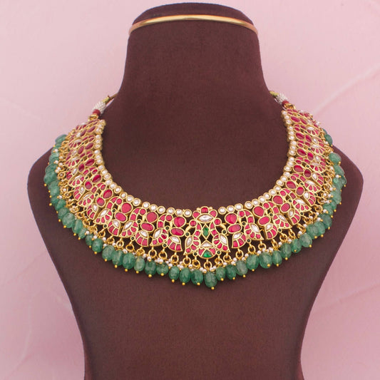 Grand Jadau Kundan Short Necklace With Beads Hangings