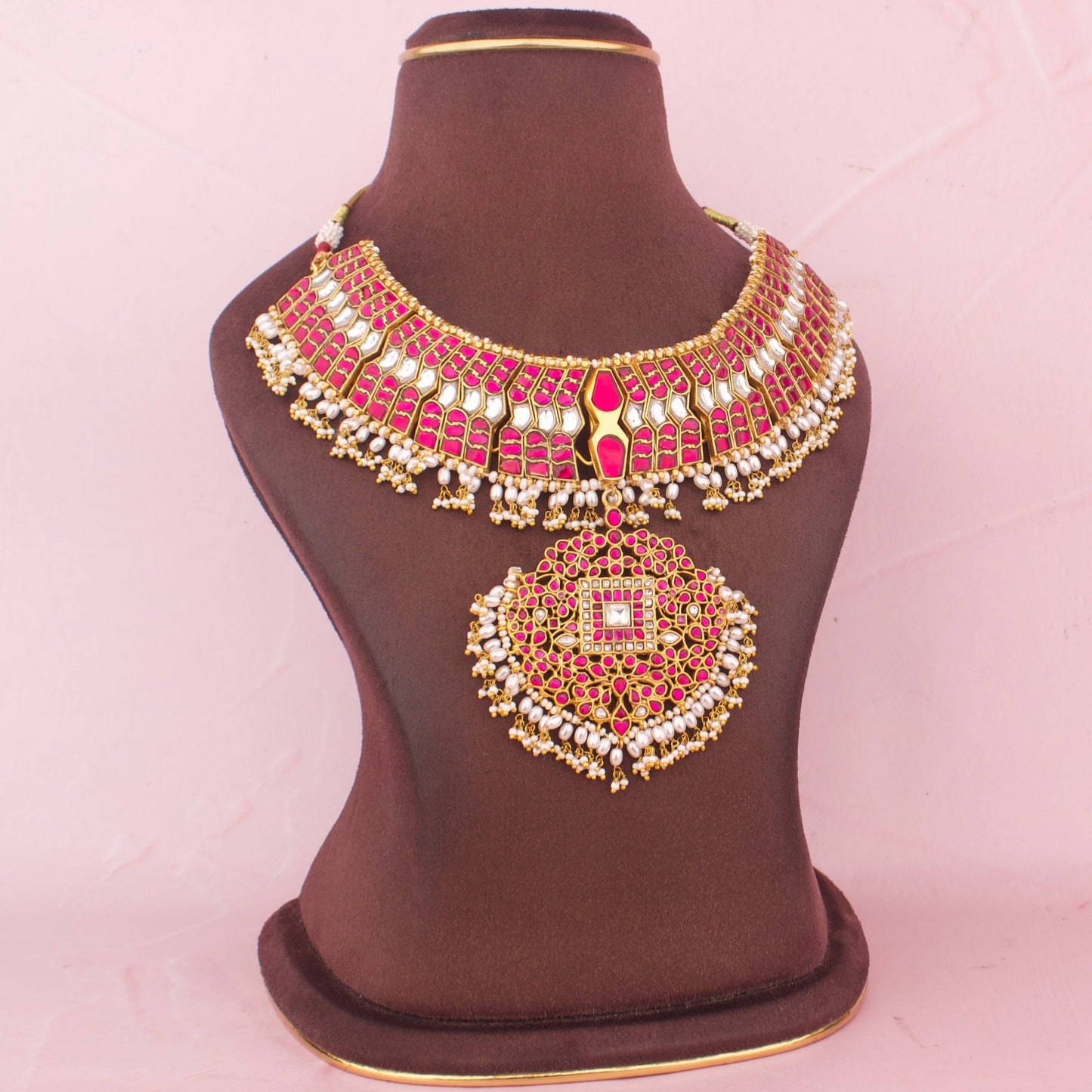 Elegant Jadau Kundan Necklace With Pearl Hangings