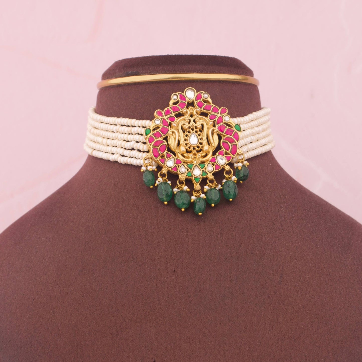 Pearl Choker Necklace With Green Drops