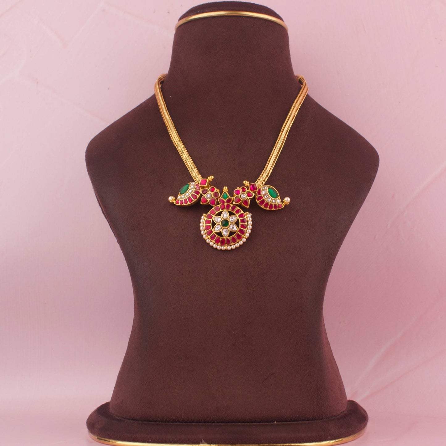 Gold Style Jadau Kundan Nantad Necklace