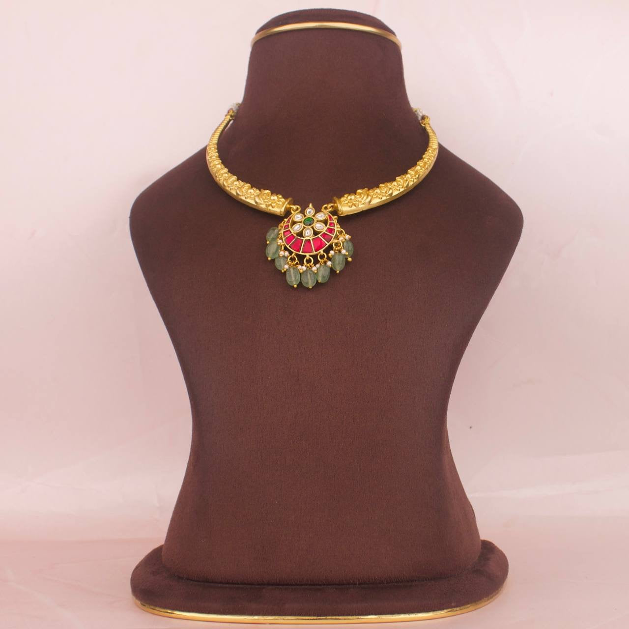 Sleek Jadau Kundan Kanti Necklace