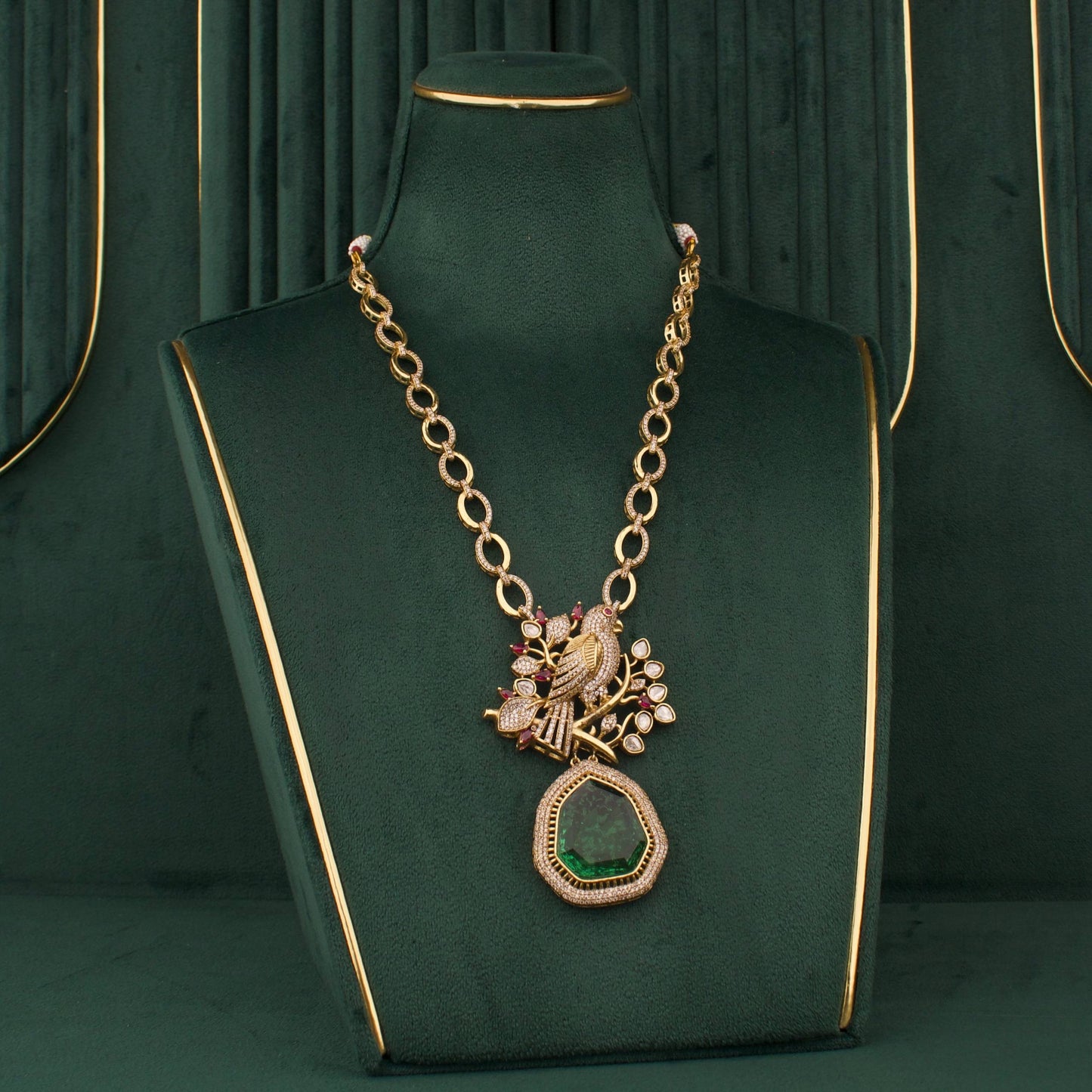 Designer Victorian Necklace With Elegant Matching Earrings
