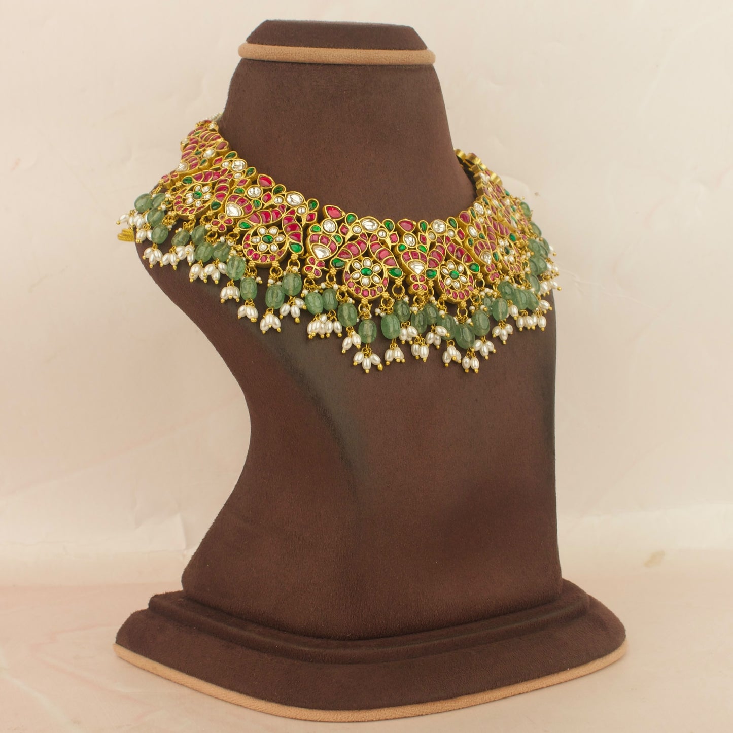 Graceful Jadau Kundan Short Necklace With Beads & Pearls Hangings