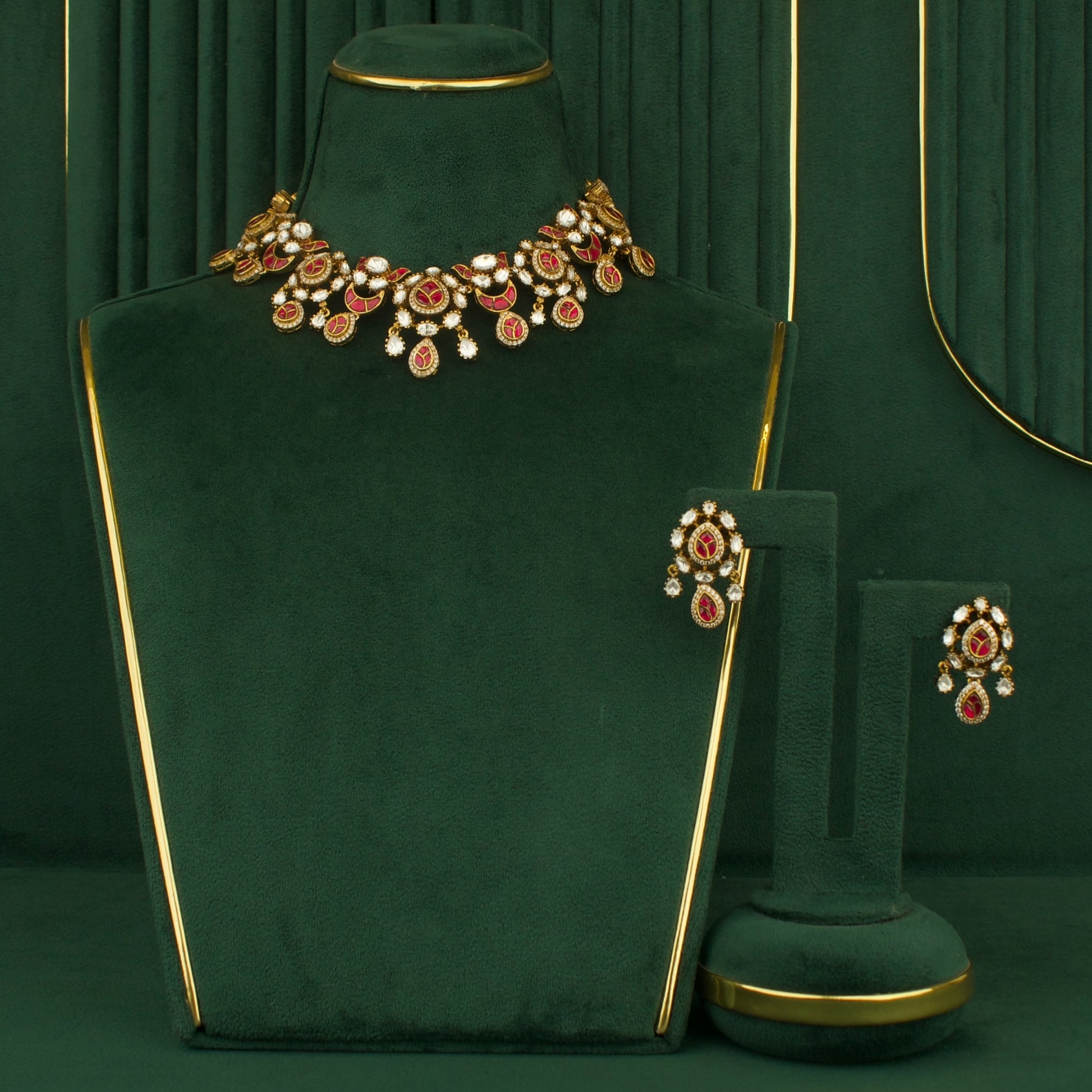 Dazzling Victorian Fusion Polki & Kundan Necklace With Matching Earrings