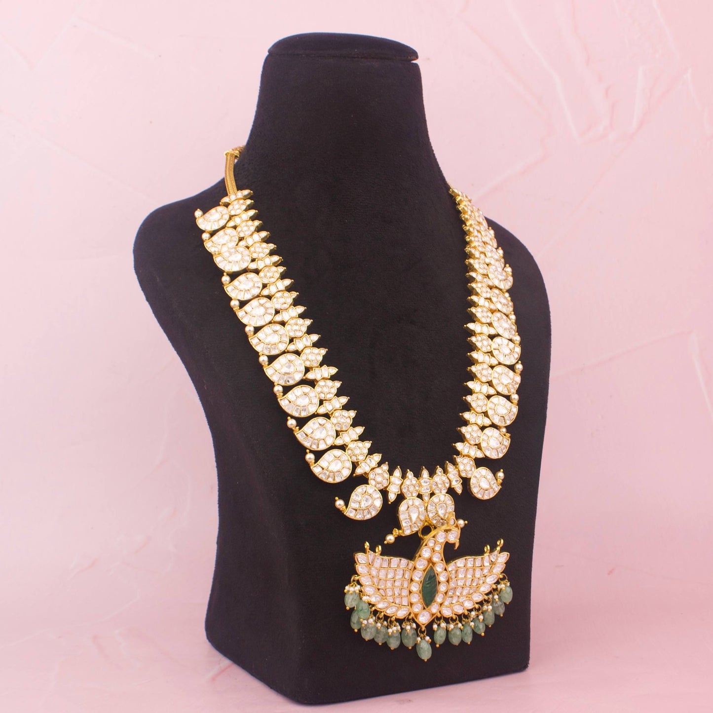 Close-Up Detail View of Traditional Gold Inspired Moissanite Polki Traditional Mango Haram | Dulhan Jewels