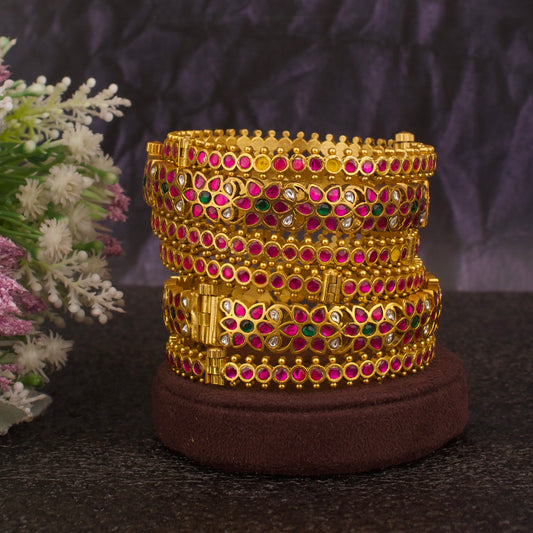 Majestic Jadau Kundan Bangles Set