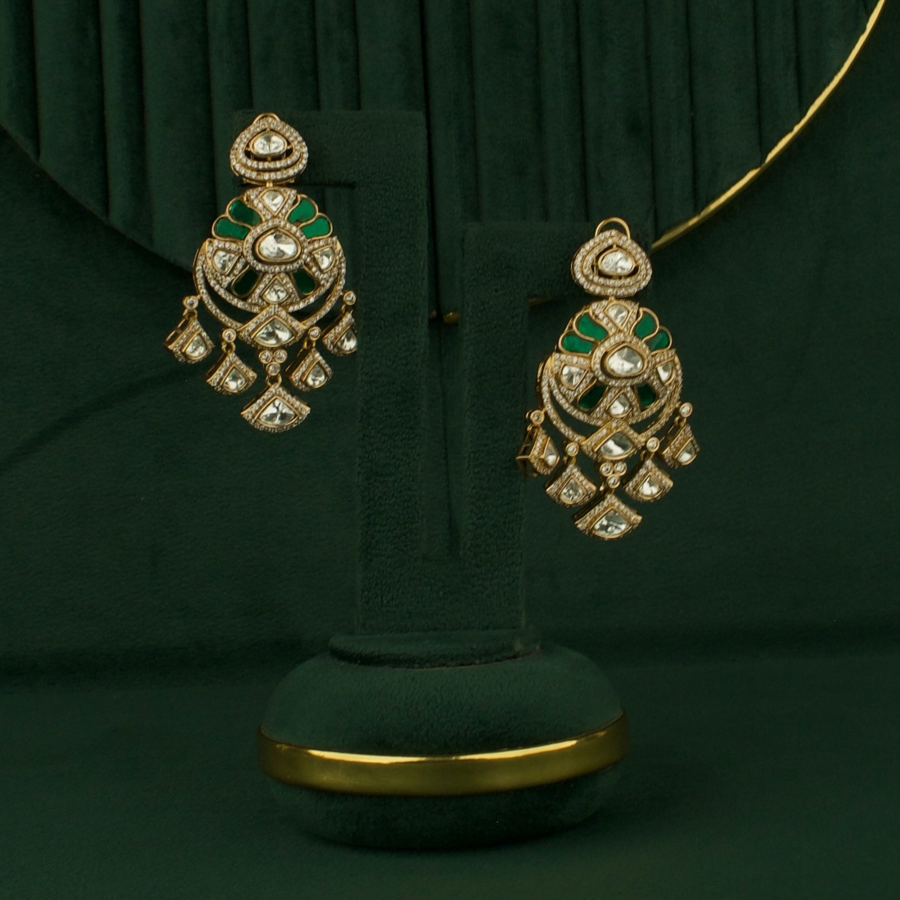 Impressive Design Fusion Kundan & Polki Victorian Hangings Earrings