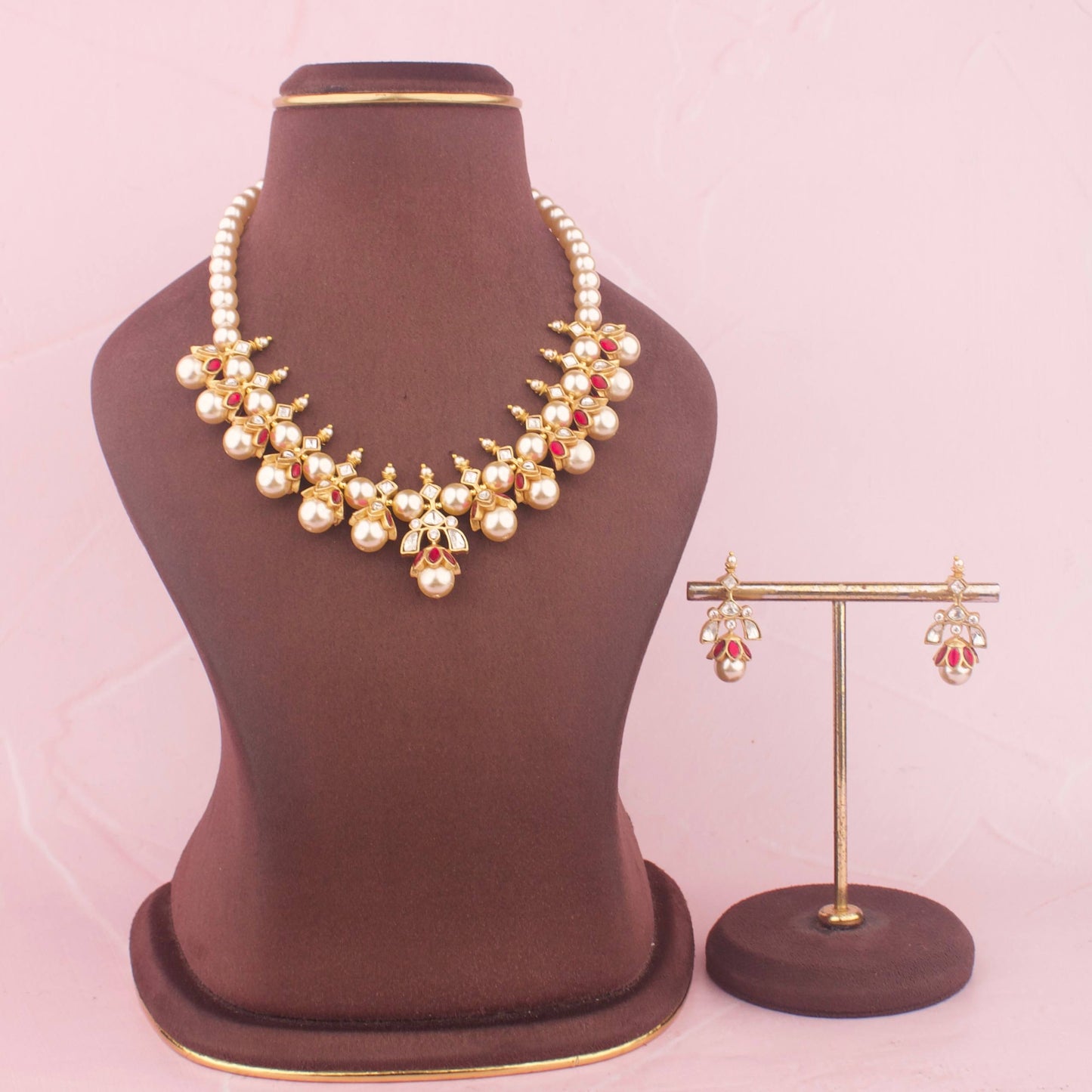 Fresh Water Pearls Mala With Matching Earrings