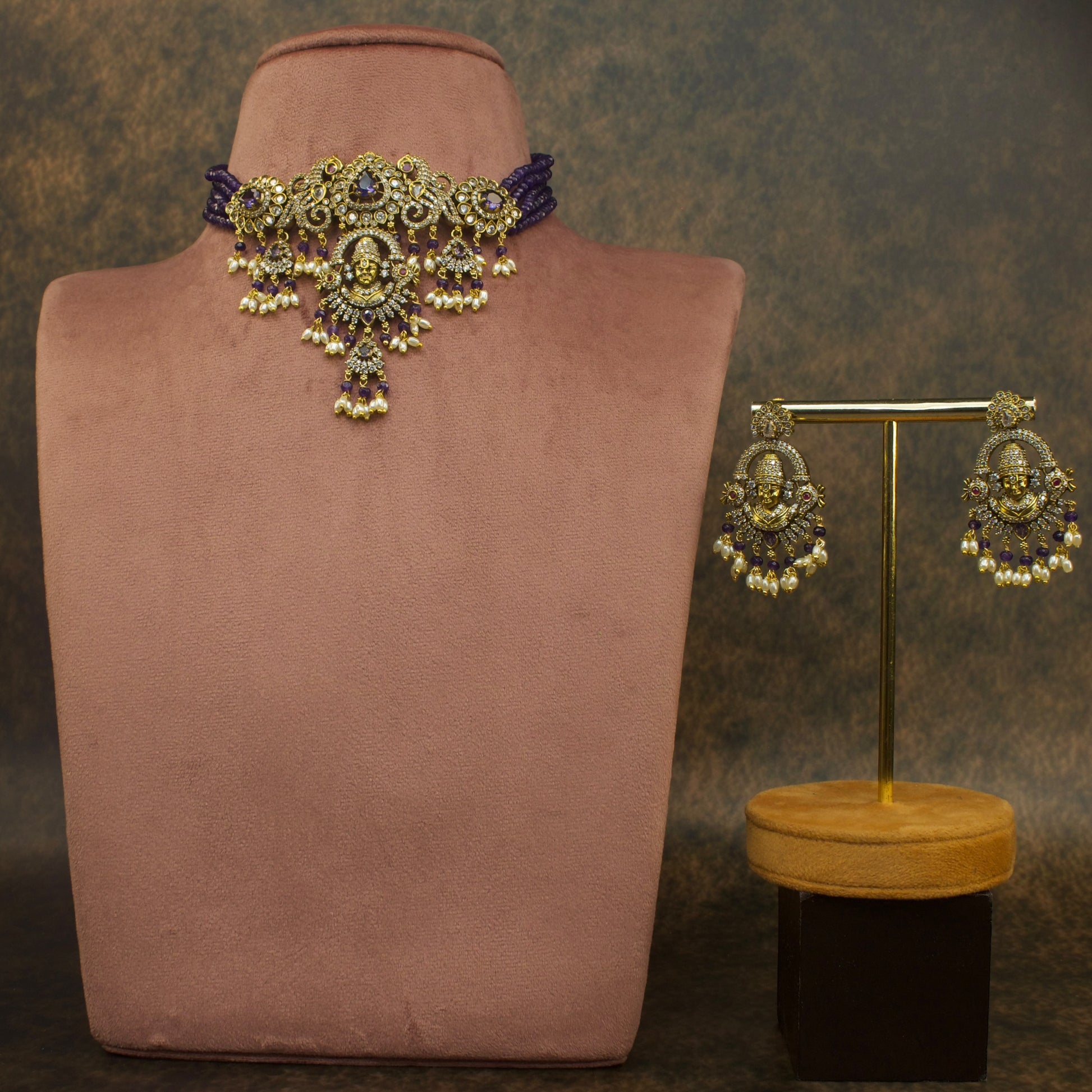 Balaji Victorian Choker Necklace With Earrings with high quality Victorian finish