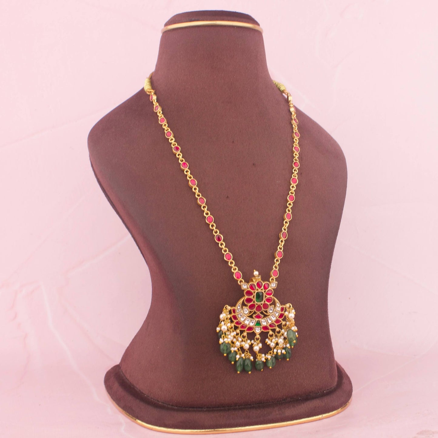 Simple Jadau Kundan Necklace With Emerald Drops