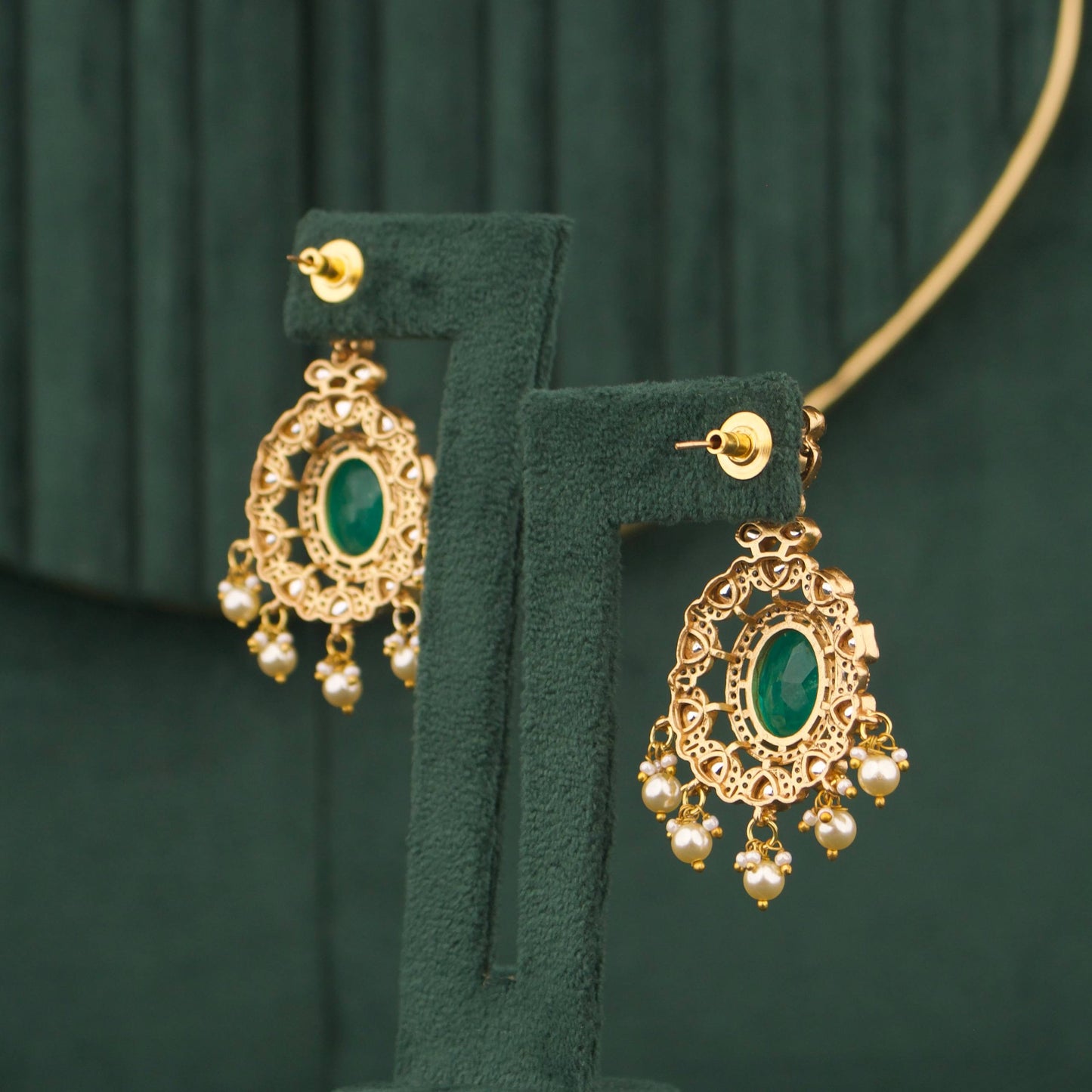 Radiant Victorian Emerald Necklace Set With Pearl Drops And Matching Earrings