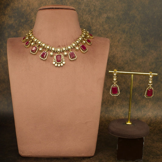 Elegant Square-cut Victorian Necklace with earrings