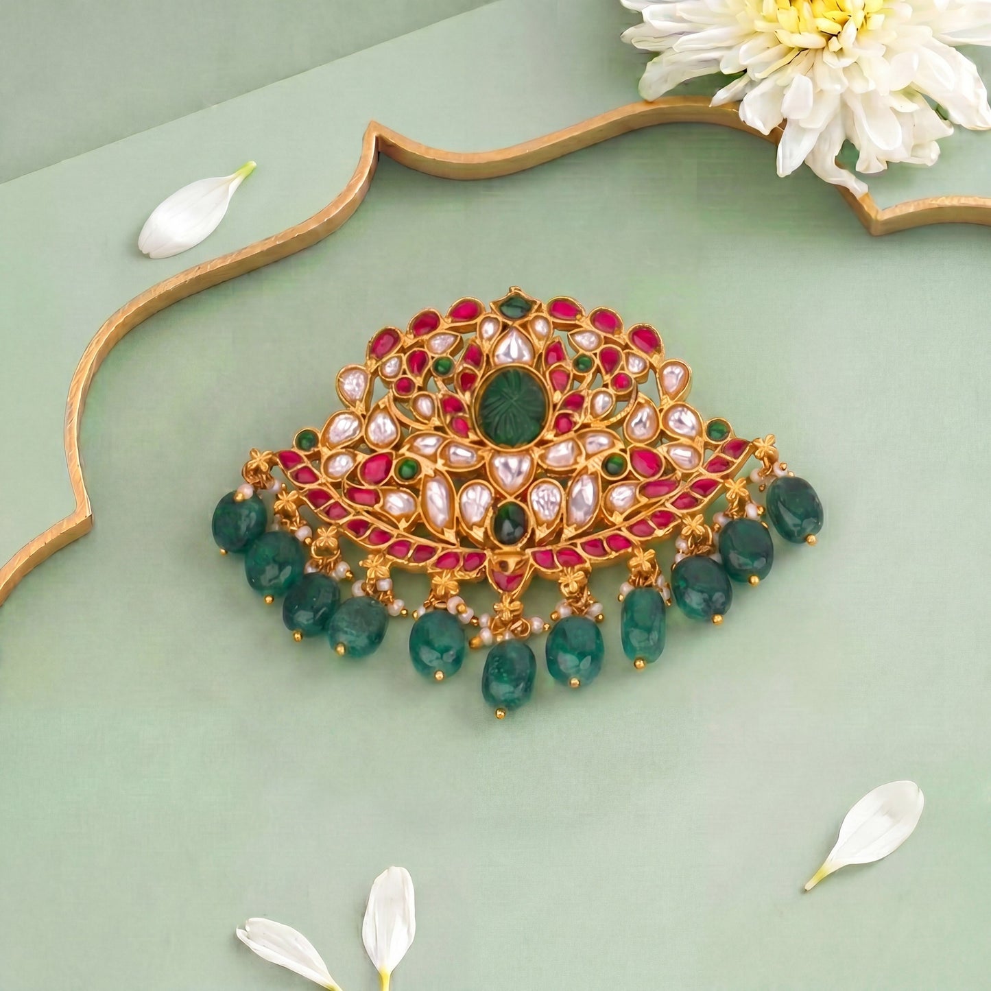 Premium Classic Jadau Kundan Pendant With Emerald Hangings