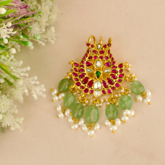 Impressive Design Jadau Kundan Hairpin  with Green Beads