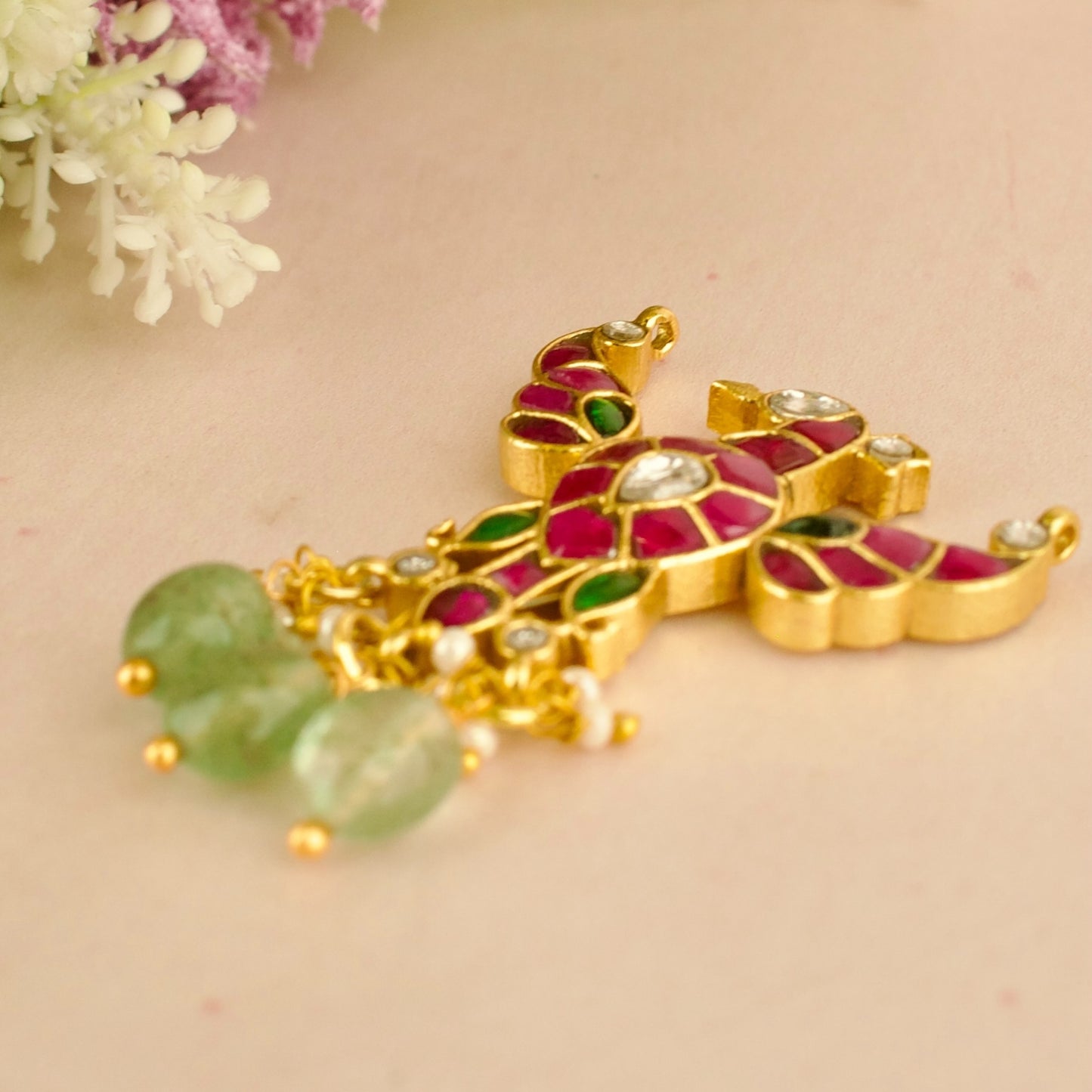 Elegant Design Jadau Kundan Locket