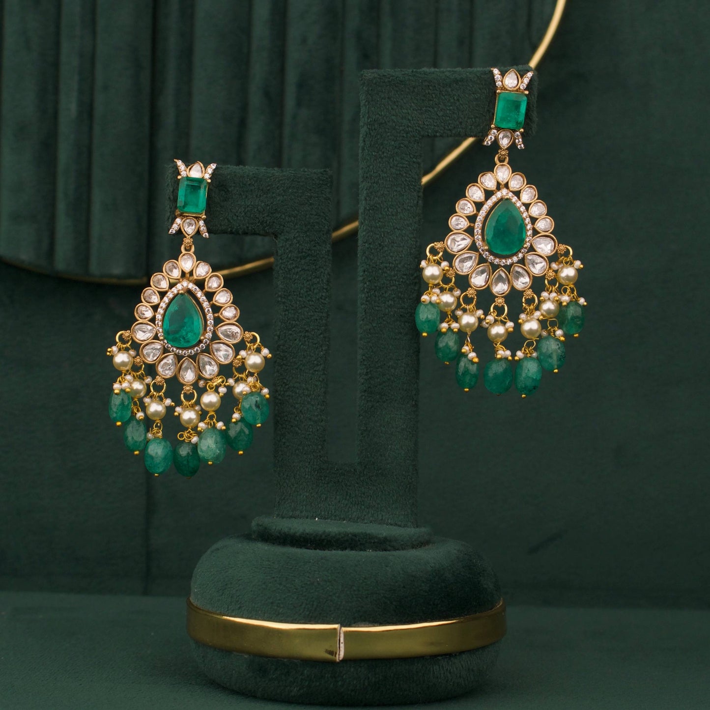Emerald Victorian Polki Necklace Set With Earrings