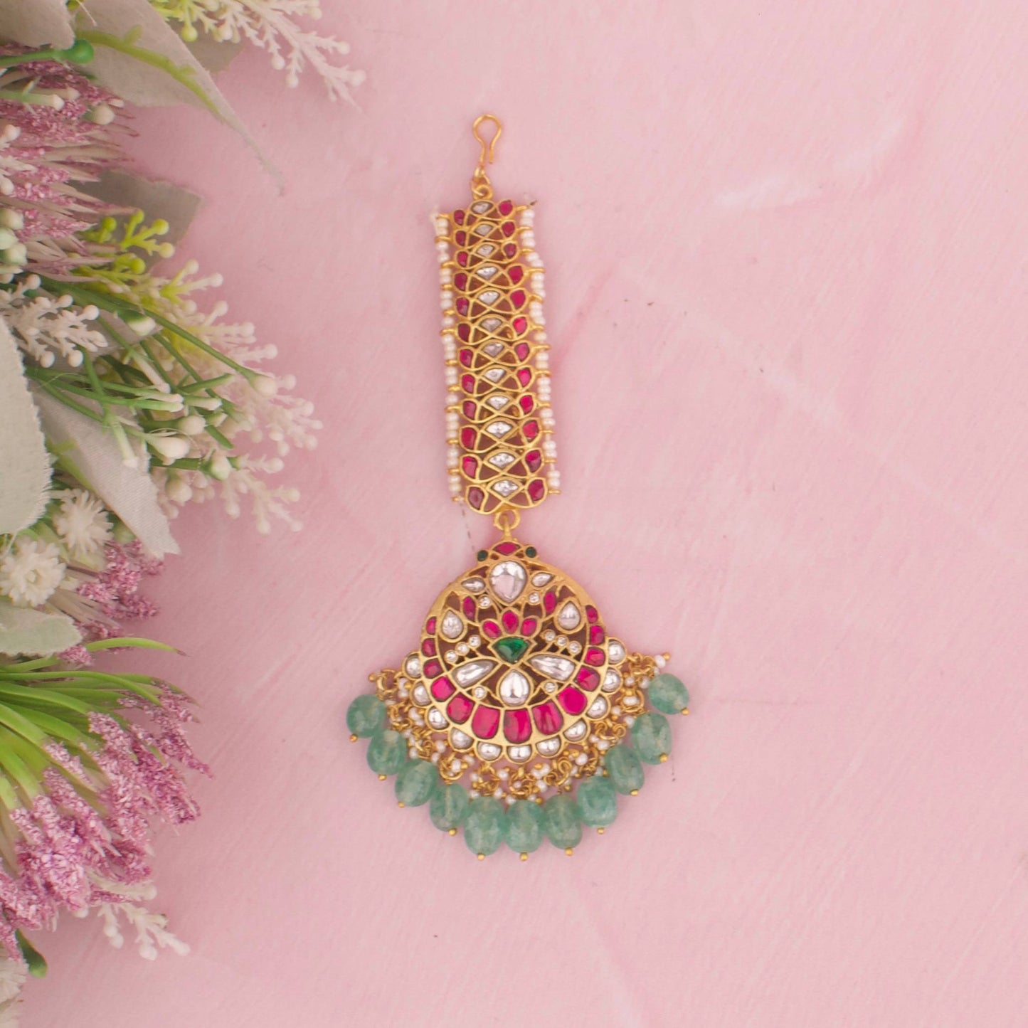 Elegant Chand Design Jadau Kundan Maang Tikka With Emerald Beads