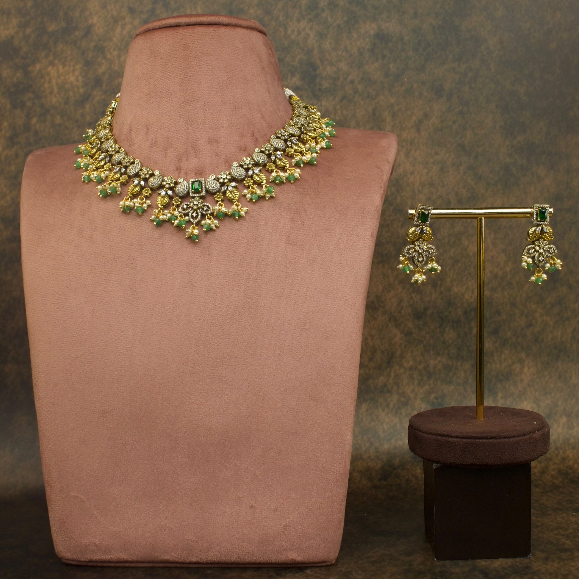 Royal Petals: Victorian Short Necklace Set with Victorian polish