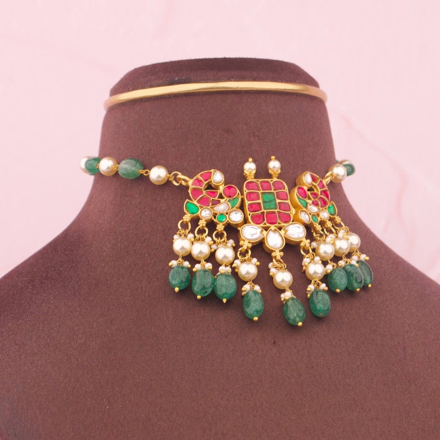Refined Jadau Kundan Choker With Green Beads