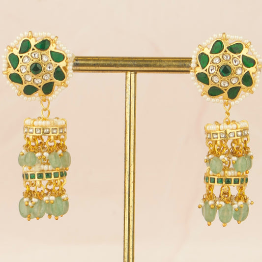 Emerald-Encrusted Jadau Kundan Jhumka Earrings