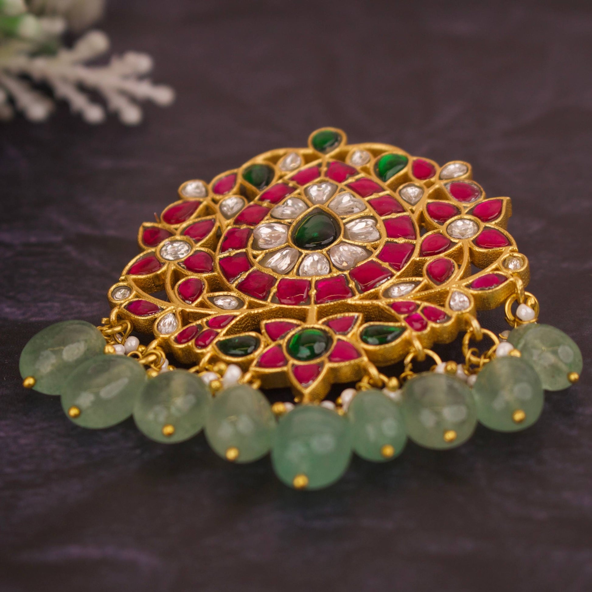 Exquisite Jadau Kundan Pendant With Beads Hangings