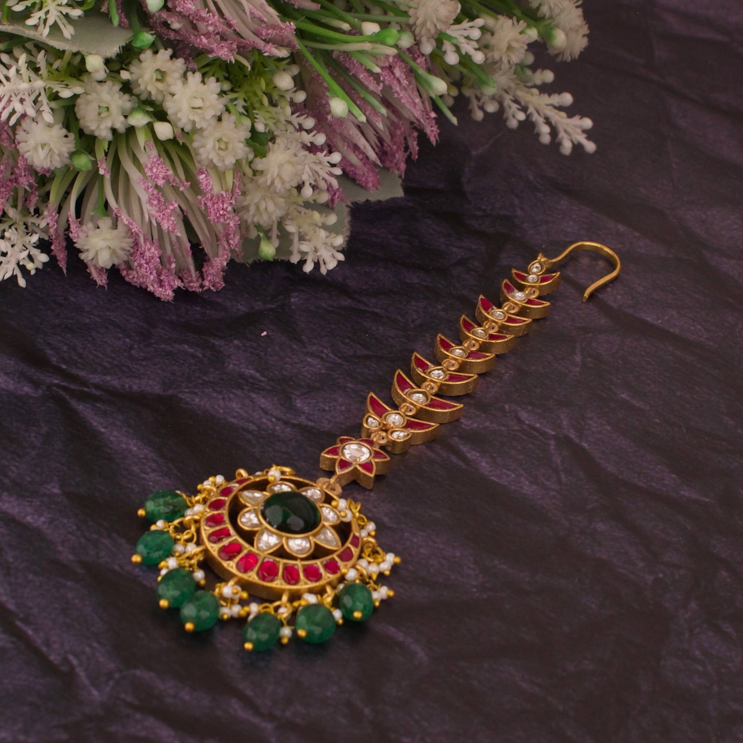 Floral Design Jadau Kundan Maangtika With Chain