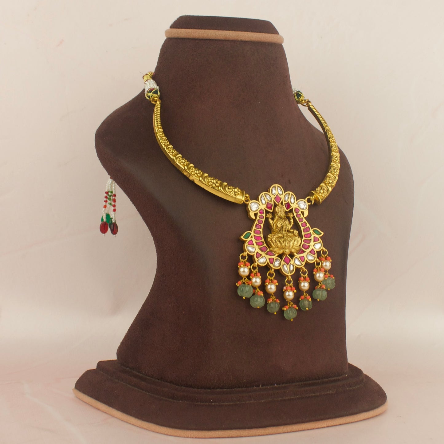 Divine Laxmi Devi Kanti Necklace With Bead & Pearl Hangings