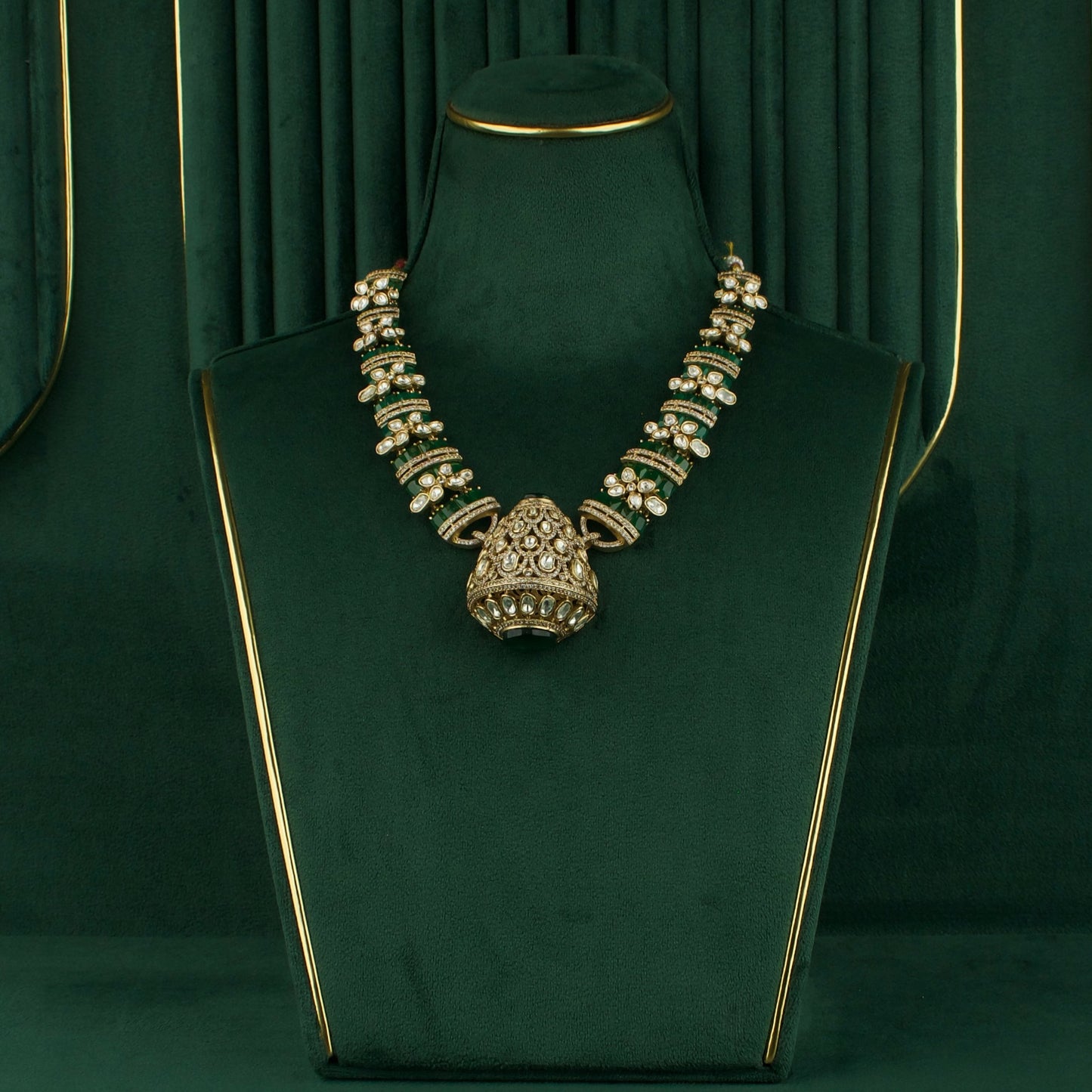 Diamond Victorian Kanti Necklace Set