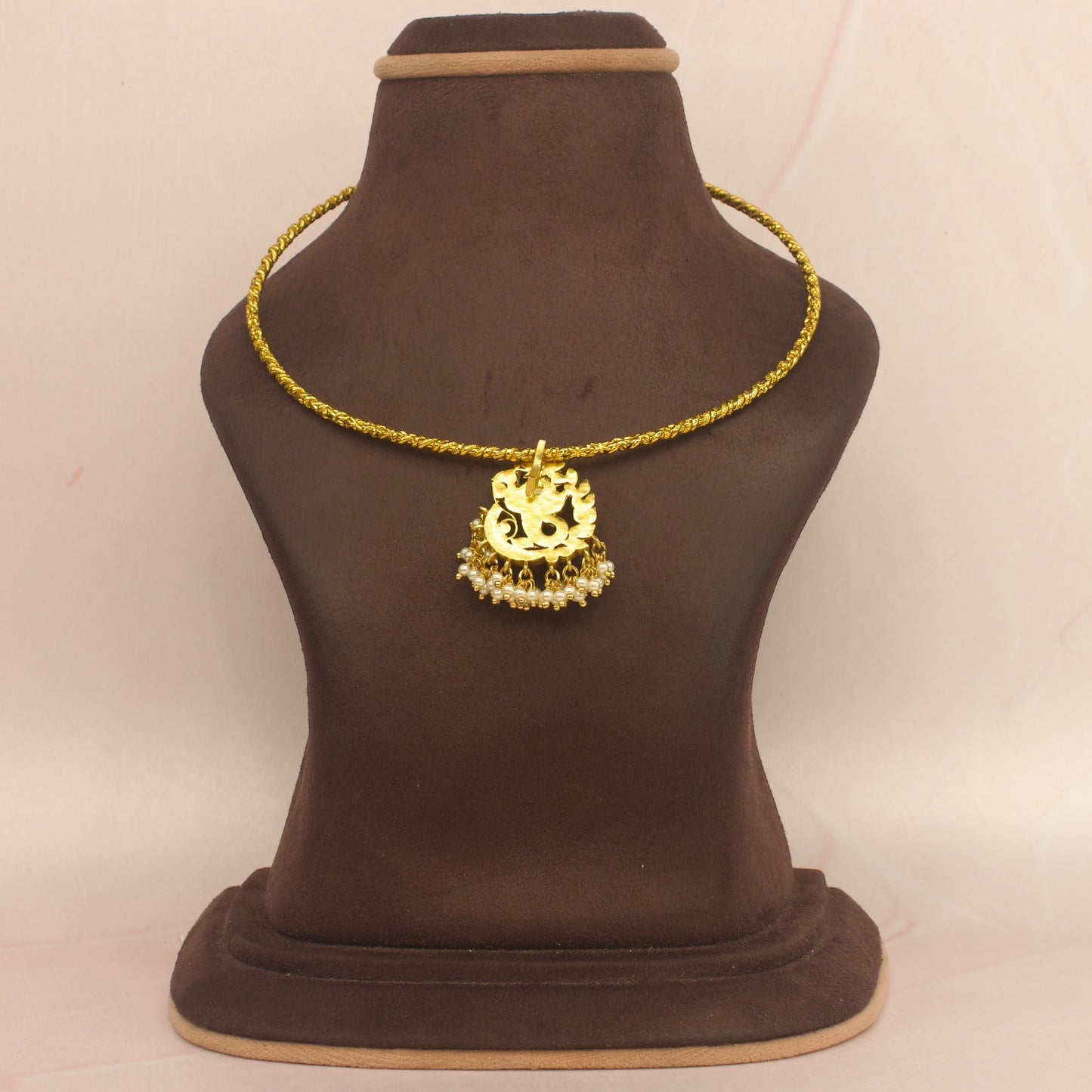 Ganesha Jadau Kundan Locket In Ring Necklace