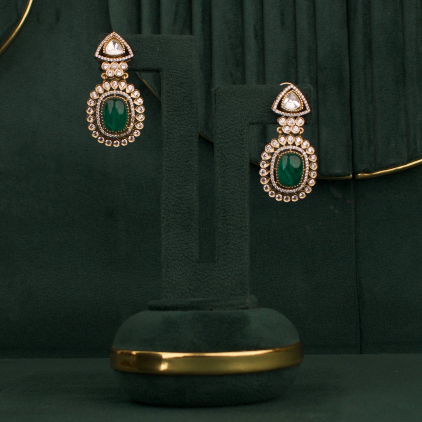 Nita Ambani Inspired Victorian Polki Necklace Set