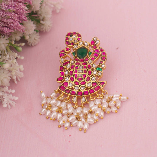 Graceful Design Jadau Kundan Locket with Guttapusalu Hanging