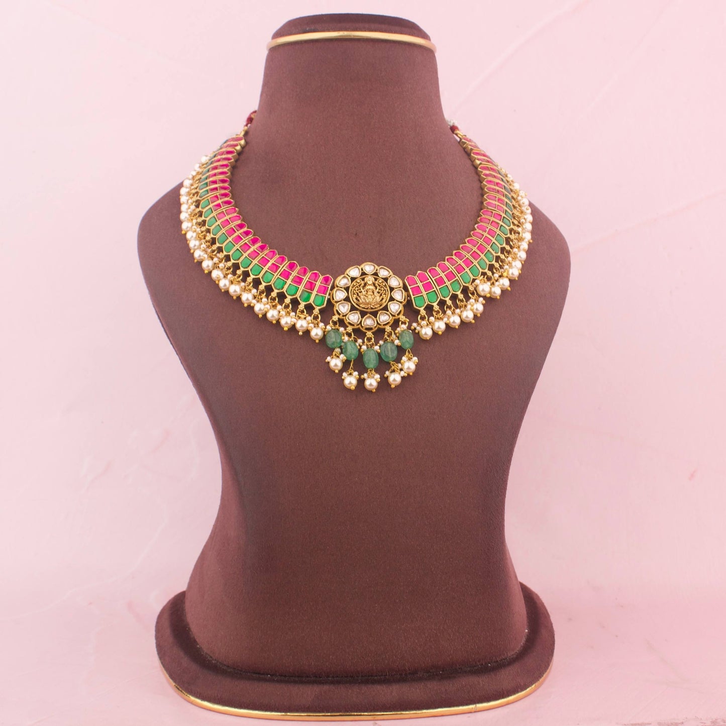 Sleek Jadau Kundan Necklace With Earrings