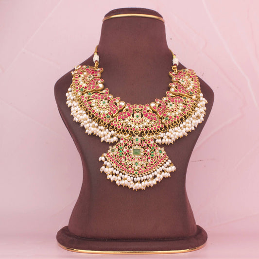 Traditional Design Jadau Kundan Short Necklace with Guttapusalu Hanging